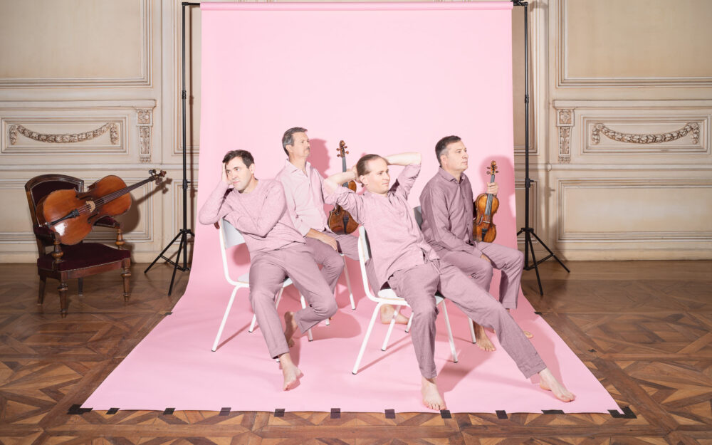 Photo promotionnelle pour la saison musicale du Quatuor Debussy, formation de musique classique.