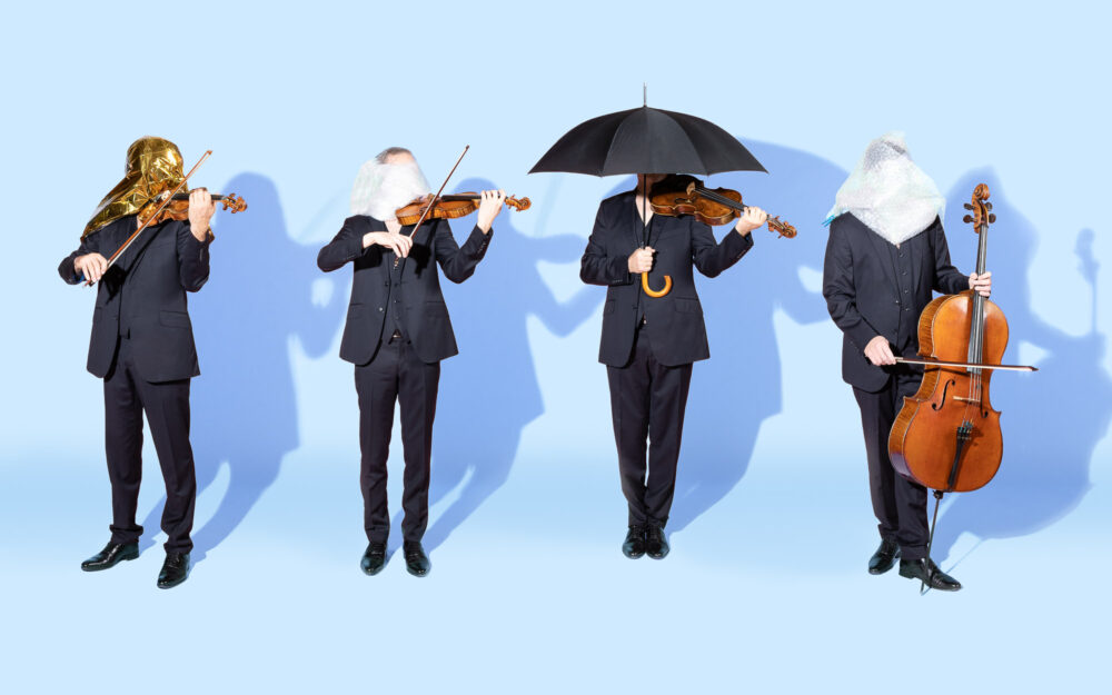 Photo promotionnelle pour la saison musicale du Quatuor Debussy, formation de musique classique.