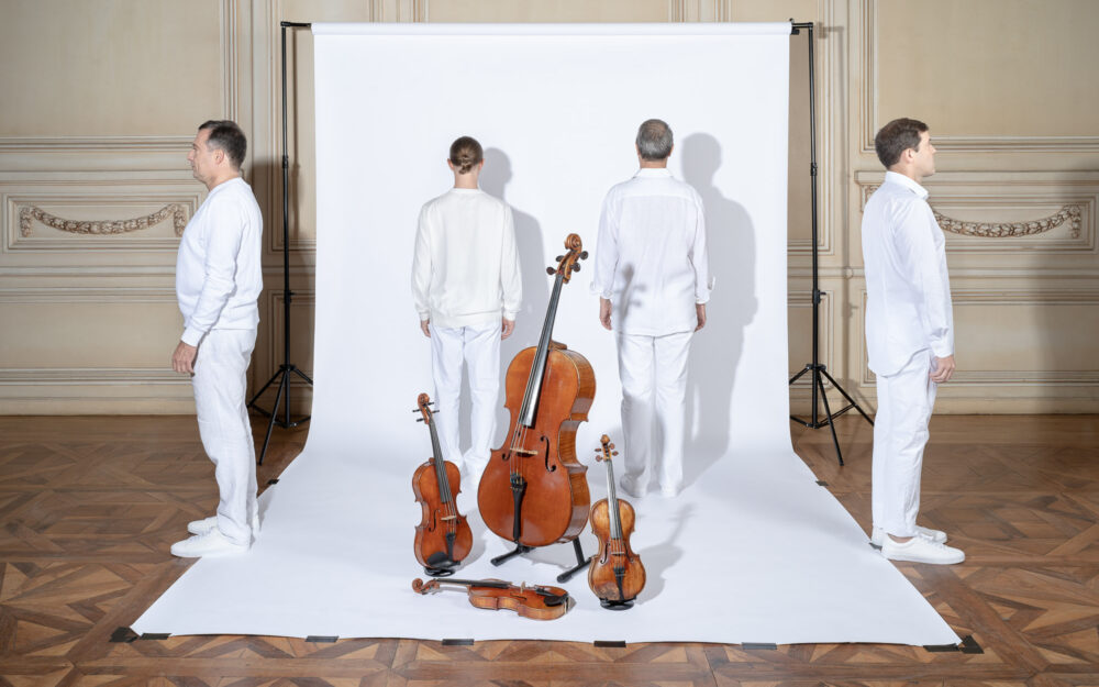Photo promotionnelle pour la saison musicale du Quatuor Debussy, formation de musique classique.