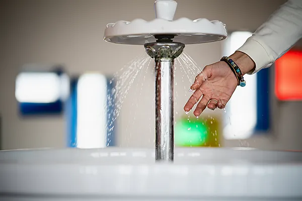 Eau et Lumière – Maison de la Culture, Site Le Corbusier Firminy Eau et lumière dans le Site Le Corbusier Firminy, photographe architecture.