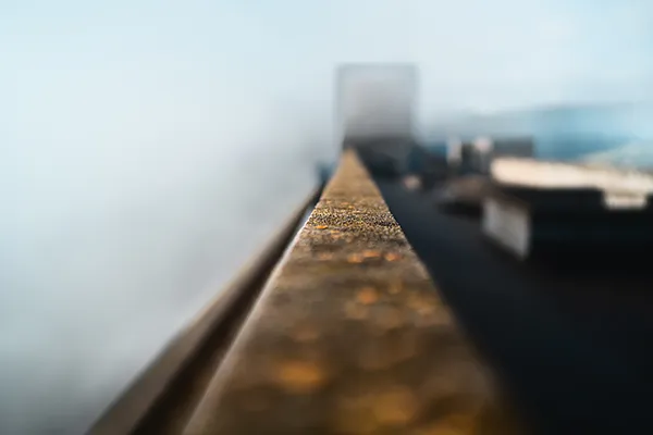 Perspective et lignes — Site Le Corbusier Firminy, reportage photo Perspective architecturale au Site Le Corbusier Firminy, lignes et béton, photographie patrimoine architectural