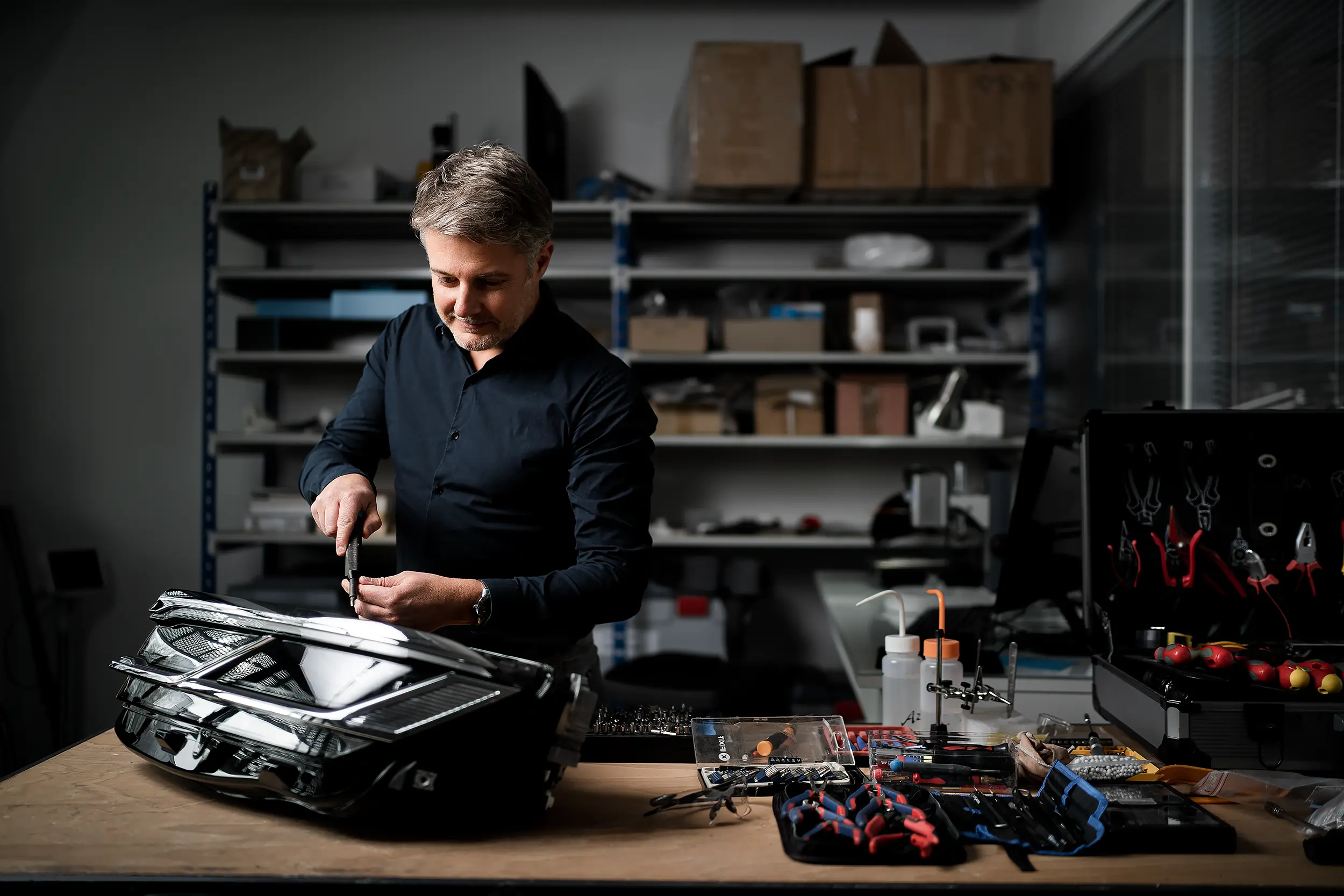 Photographe expérimenté dans le domaine de la photographie industrielle