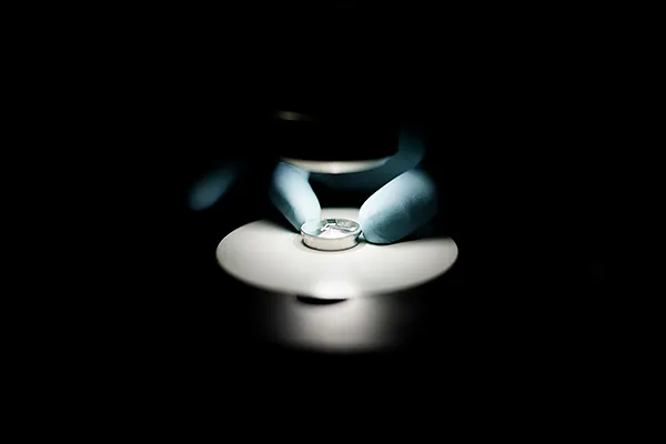 Rétro‑ingénierie et analyse de composants – YOLE Group